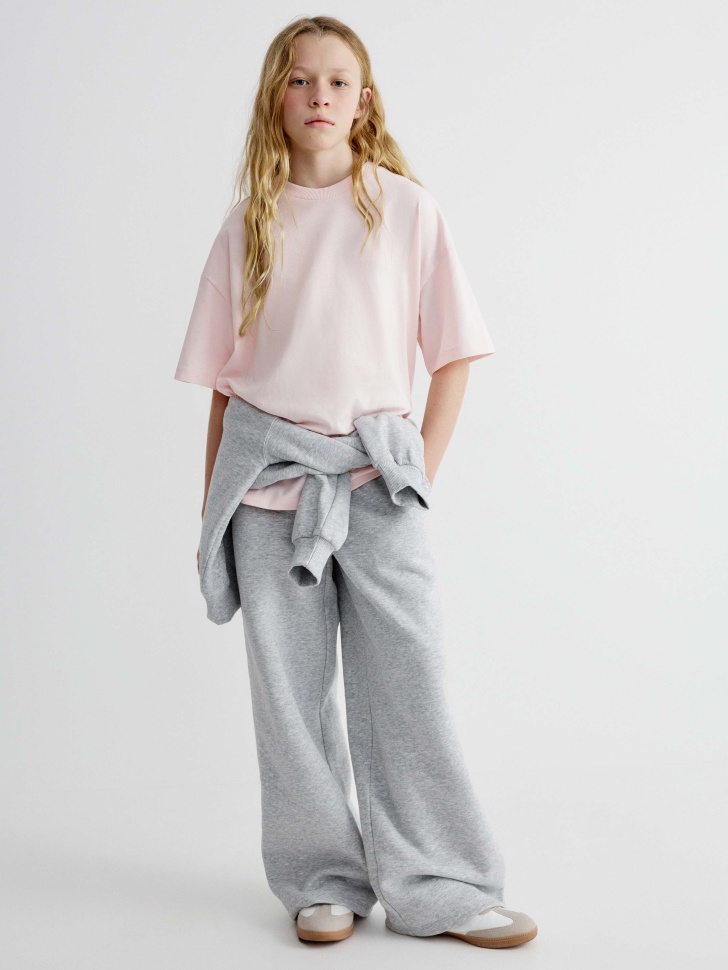 базовая футболка детская от бренда sela вид слева