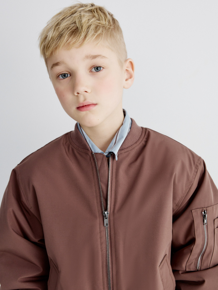 базовый бомбер оверсайз для мальчиков по цене 3599 руб вид справа