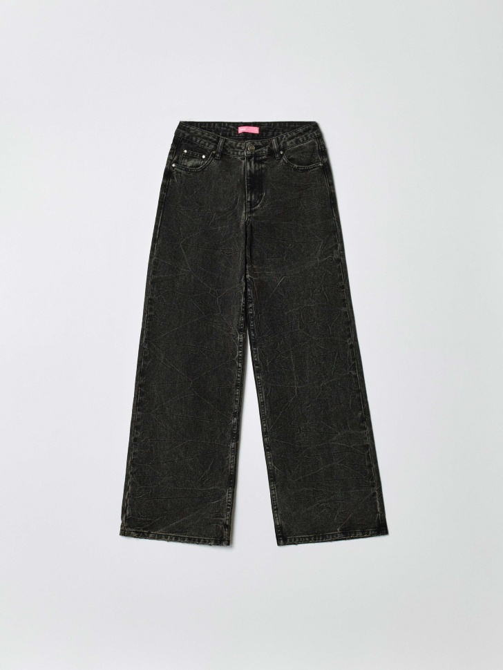 джинсы boyfriend fit из линейки  young из хлопка спереди