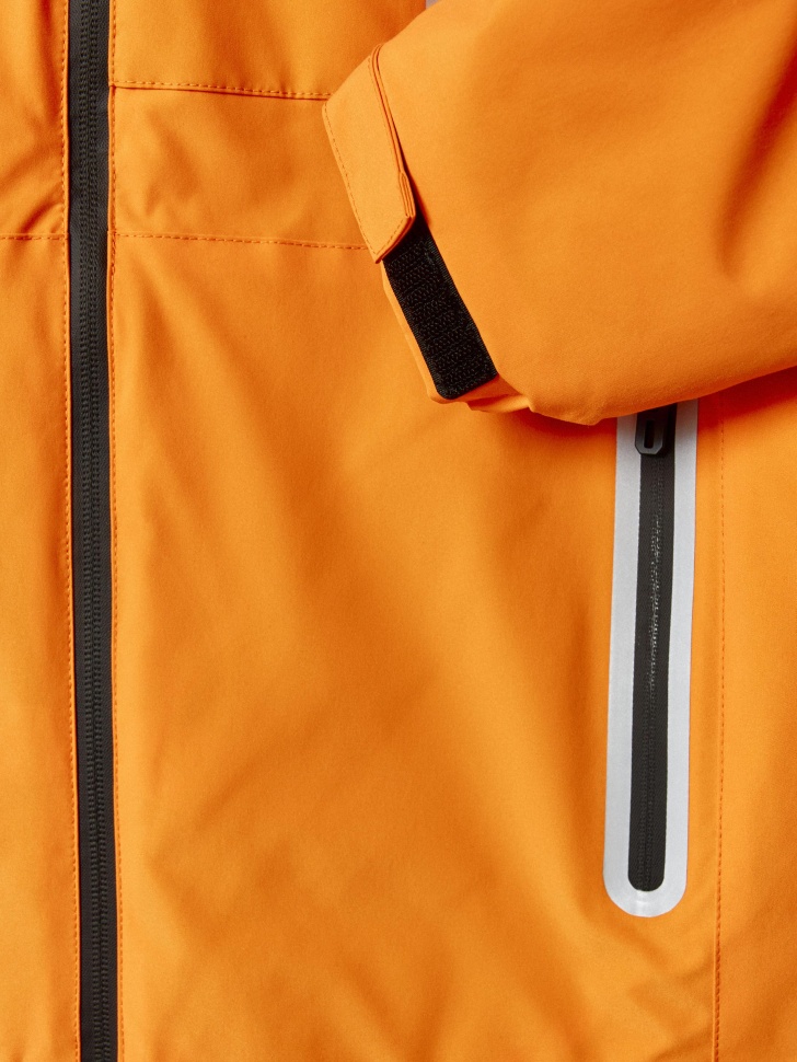 куртка с капюшоном для мальчиков по цене 4299 руб вид справа