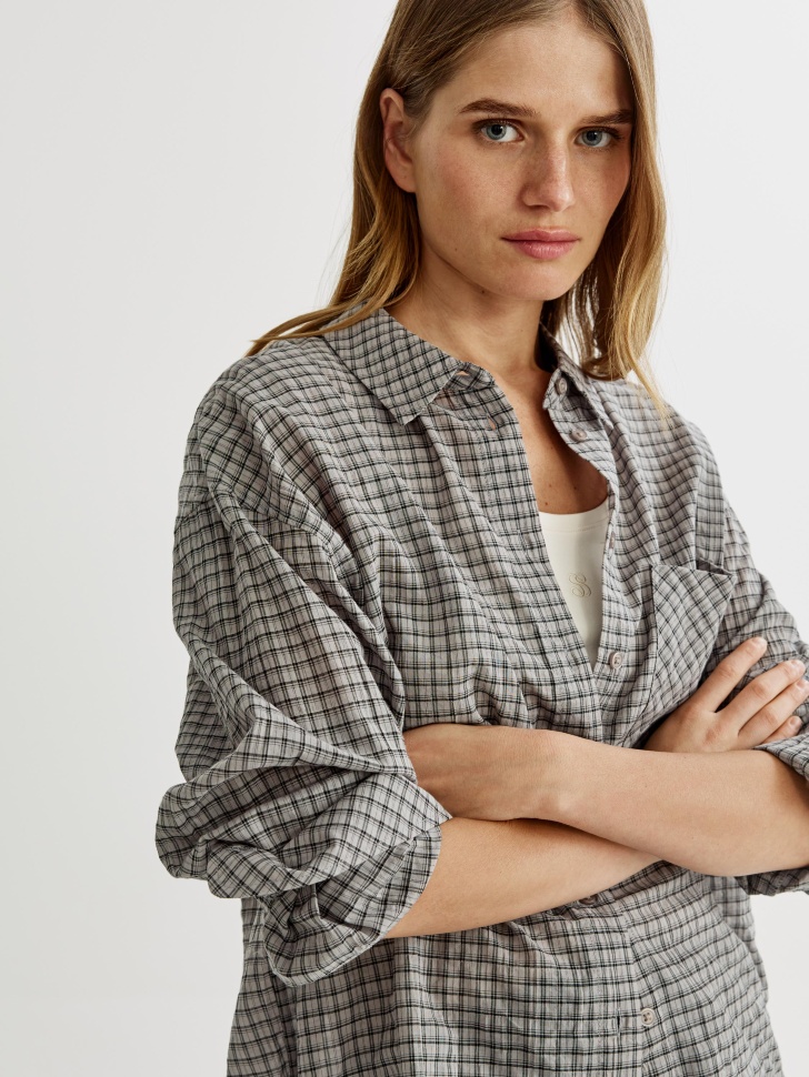 Рубашка оверсайз в клетку из жатой ткани 3299₽