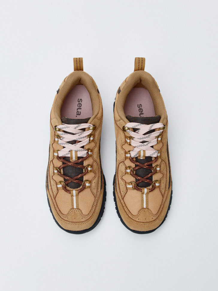 полуботинки с двухцветными шнурками для девочек от бренда sela вид слева