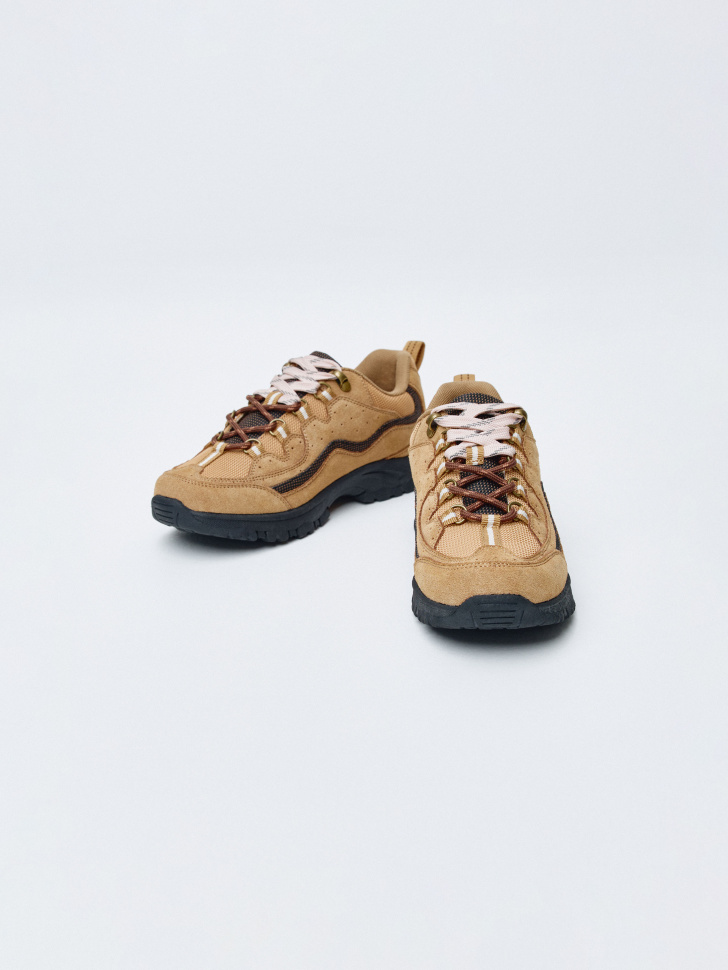 полуботинки с двухцветными шнурками для девочек по цене 4999 руб вид справа