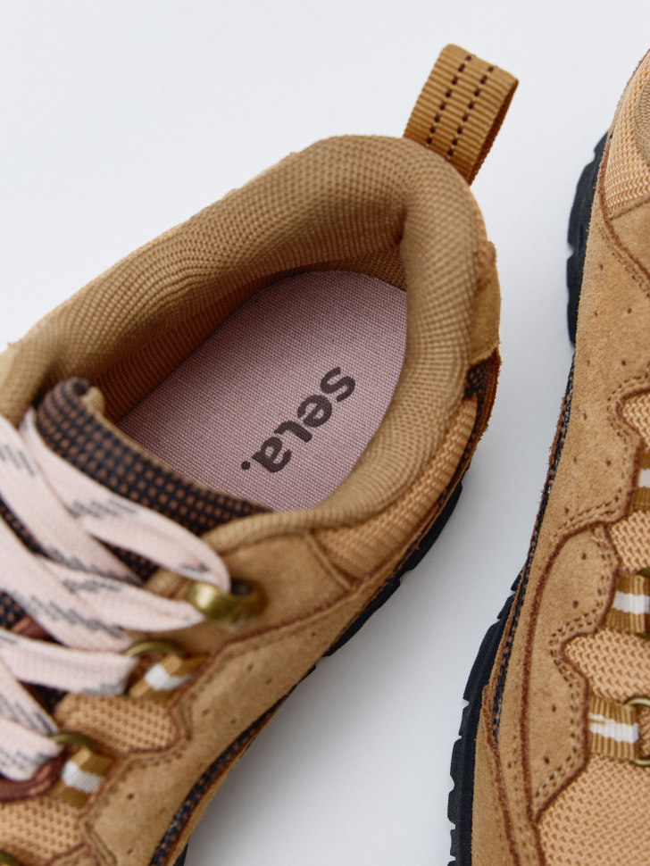 полуботинки с двухцветными шнурками для девочек из кожи спереди