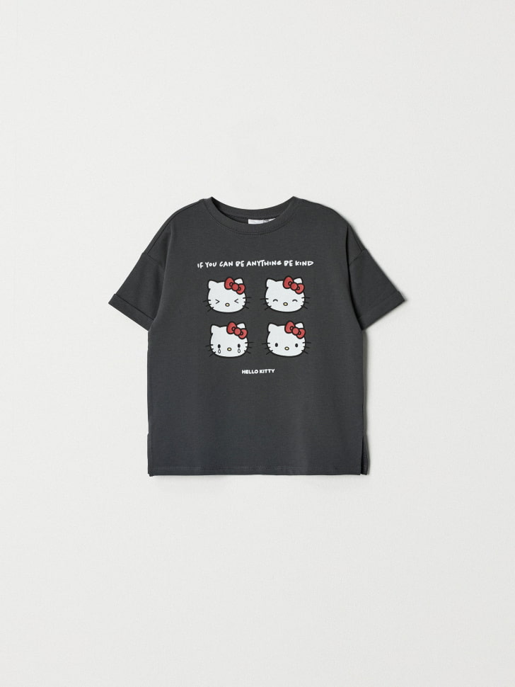 Футболка с принтом Hello Kitty для девочек. Фото №4
