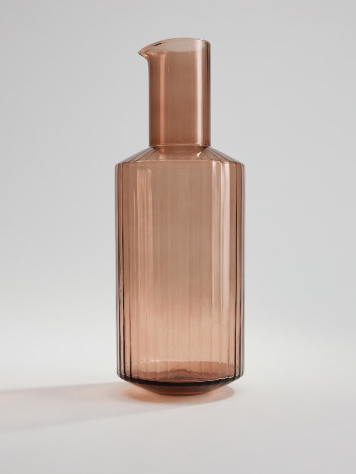 Декантер для вина из стекла с рельефным узором, коричневый, арт. sku007