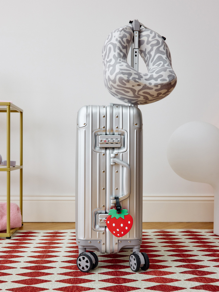 бирка для багажа детская от бренда sela вид слева