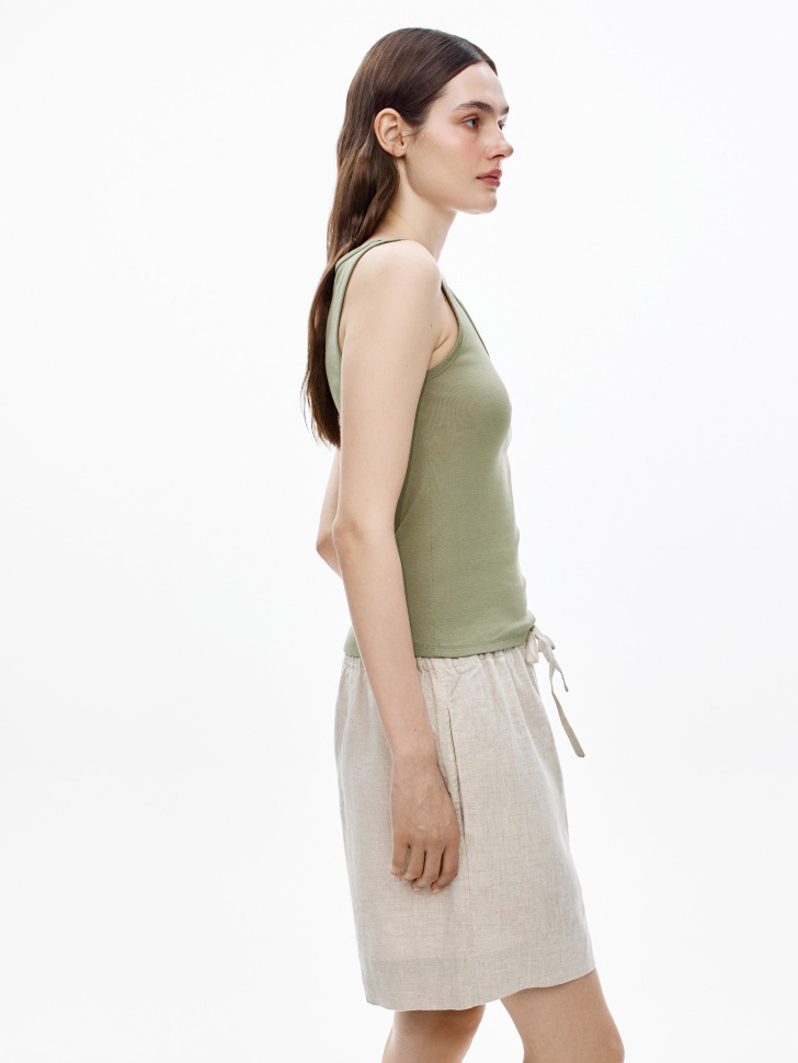 топ приталенный в рубчик из смесового модала по цене 999 руб вид справа