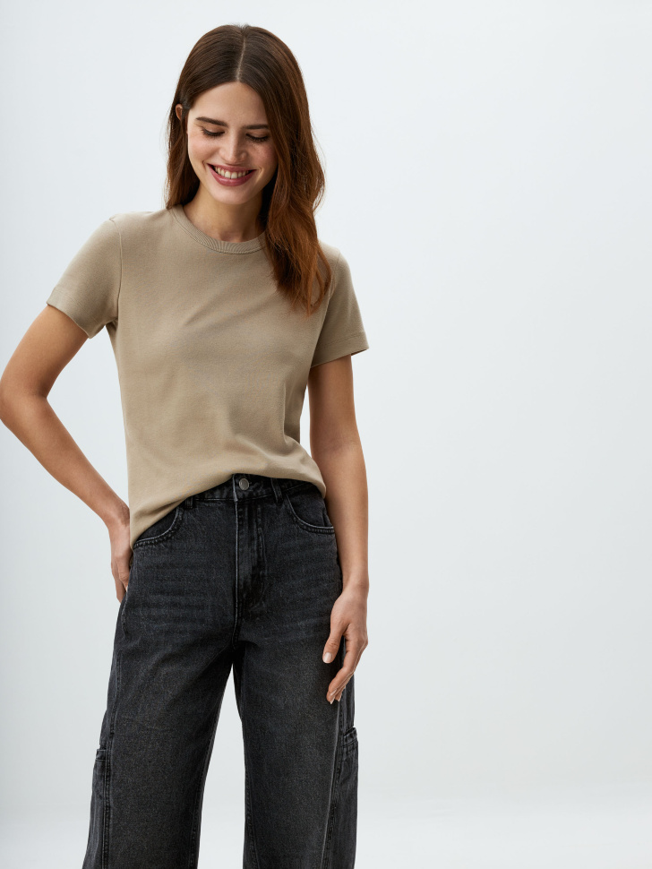 

Футболка KIRA SLIM FIT
