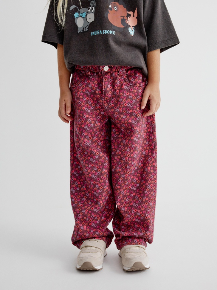 джинсы paperbag fit с принтом для девочек от бренда sela вид слева