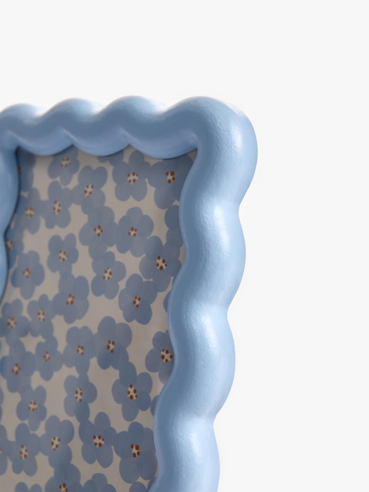 фигурная рамка для фото из дерева по цене 1299 руб вид справа