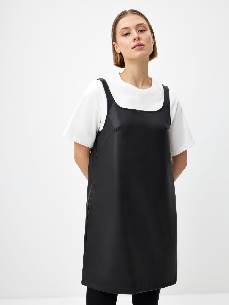 

Сарафан из экокожи