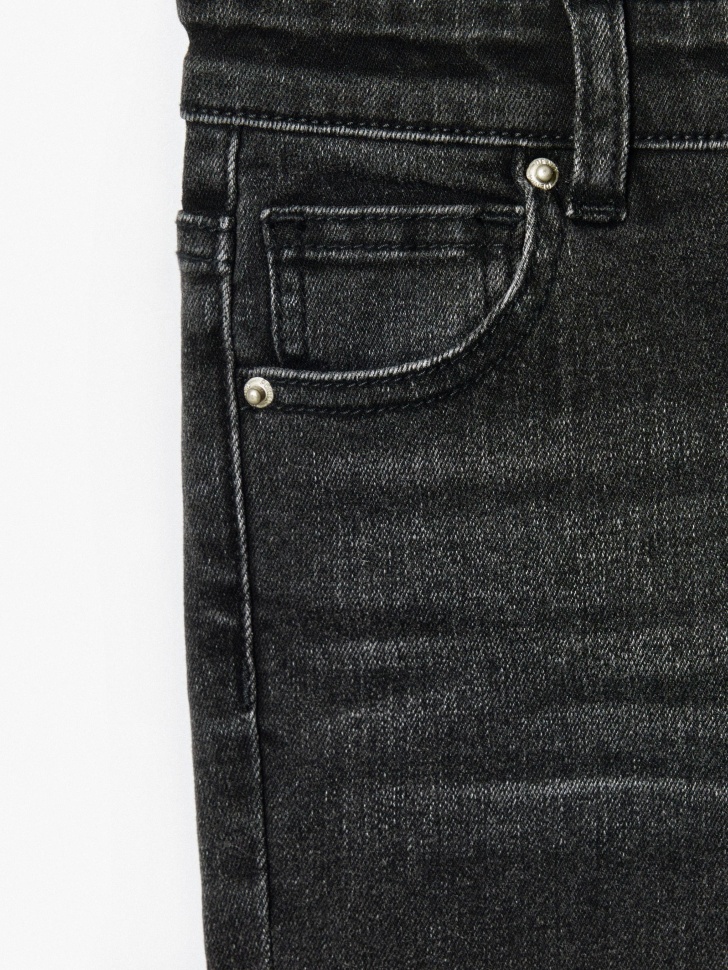 зауженные джинсы для мальчиков по цене 1599 руб вид справа