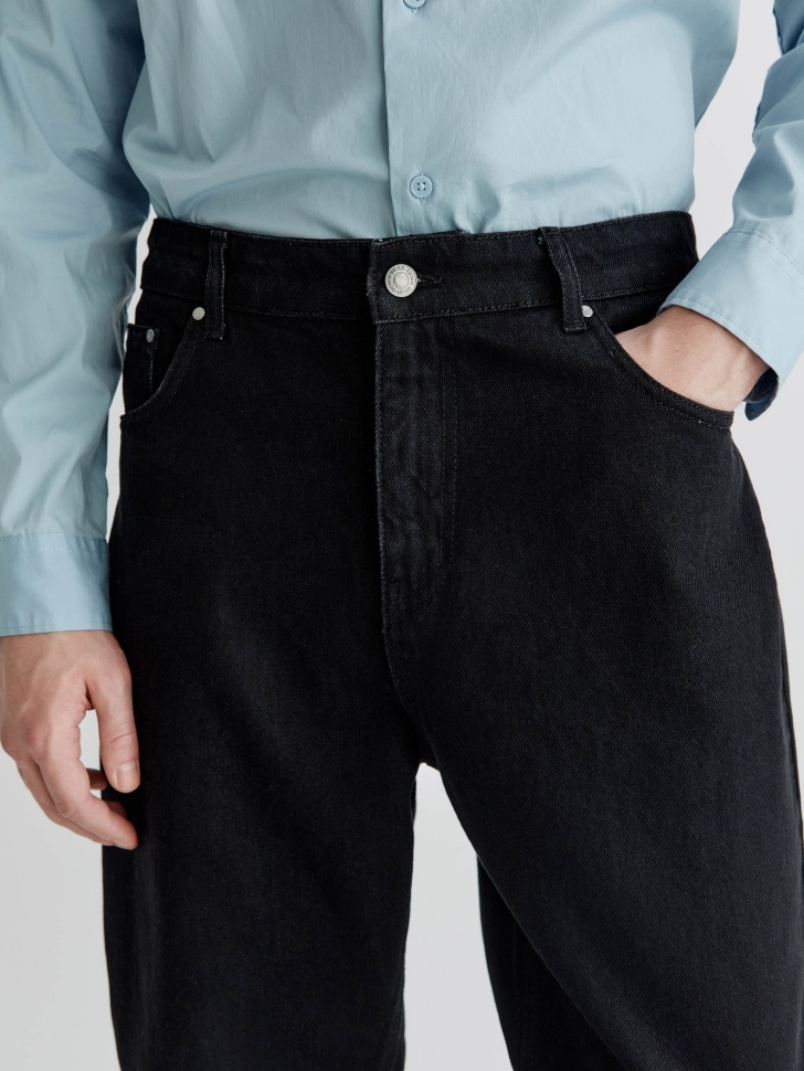 джинсы расслабленного кроя со средней посадкой из россии вид сбоку