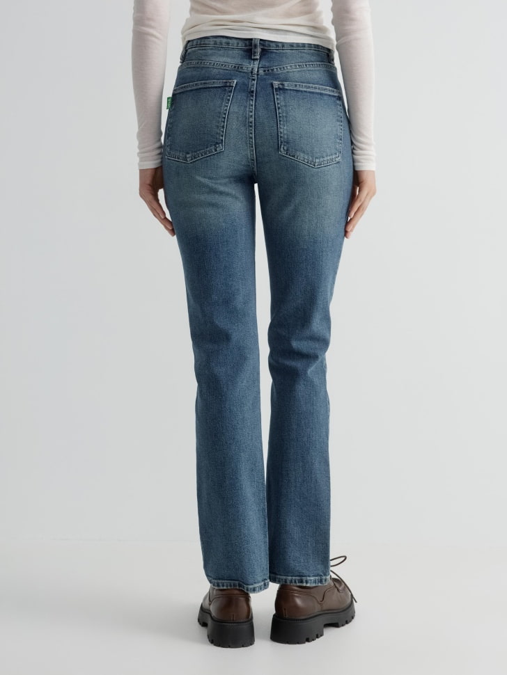 джинсы 407 regular fit 4680798543246 с промокодом