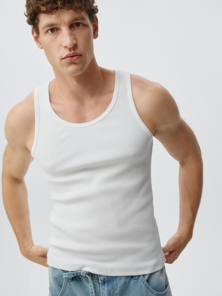   SELA Базовая майка slim fit