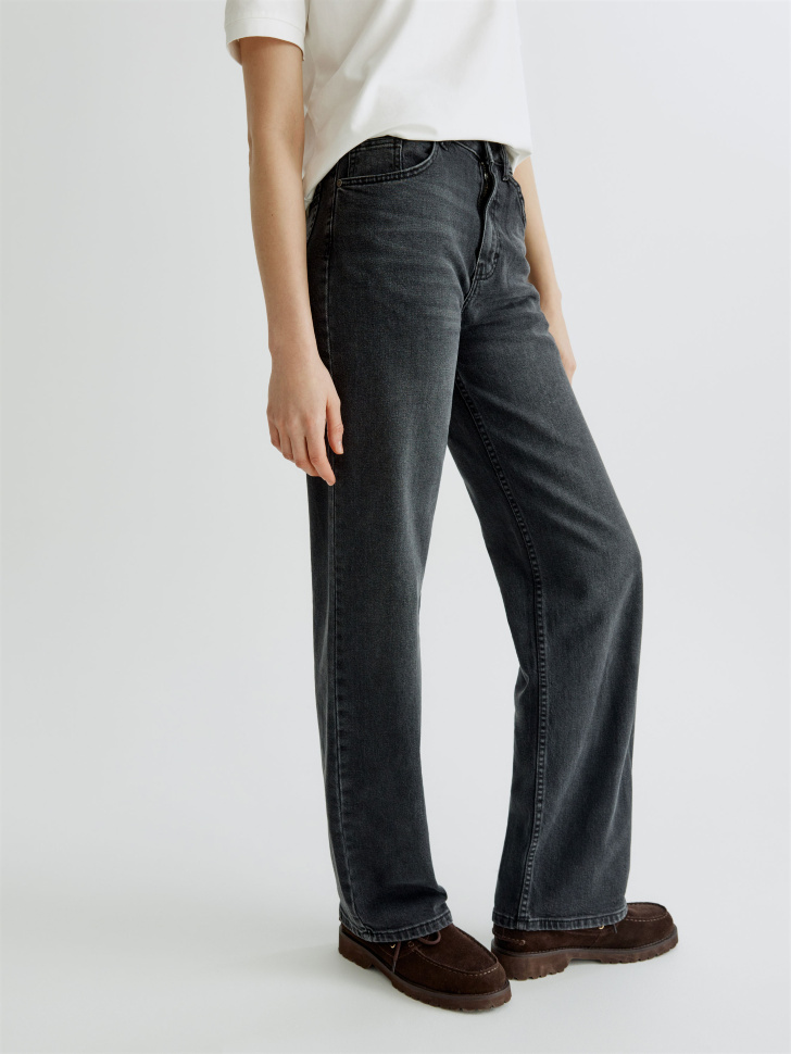 классические прямые джинсы с высокой посадкой по цене 3999 руб вид справа