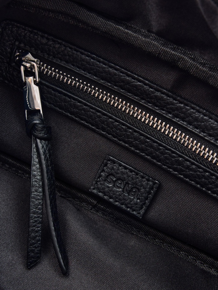 сумка из зернистой экокожи из кожи спереди