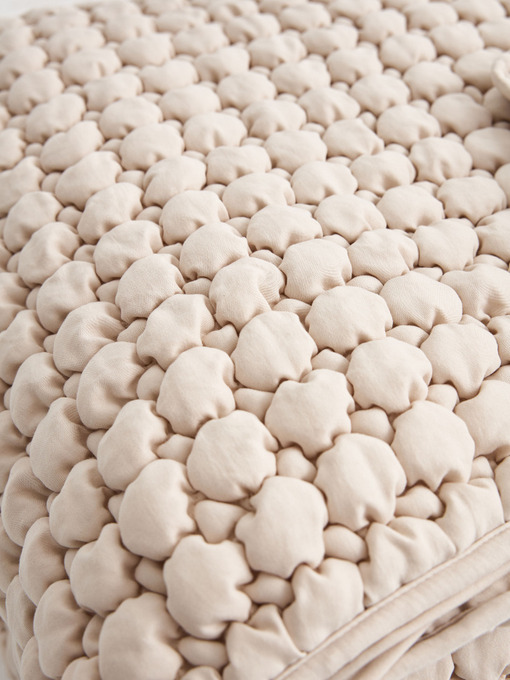 стеганое покрывало 240х220 см от бренда sela вид слева