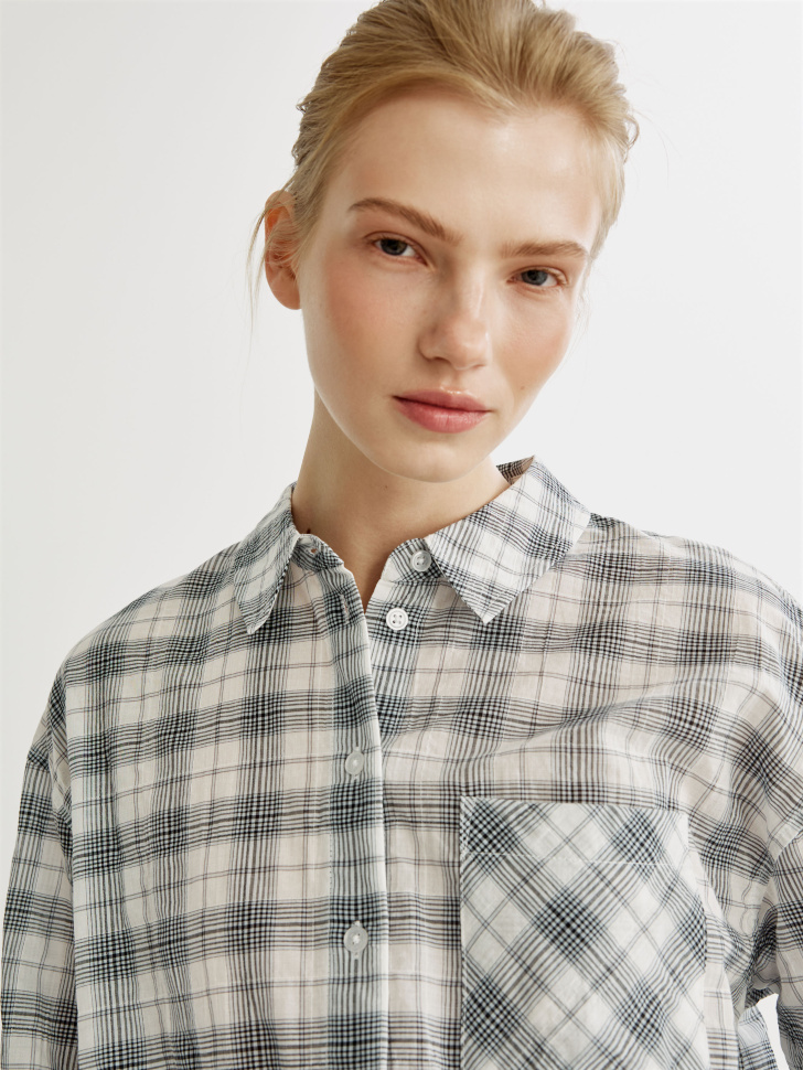 рубашка оверсайз в клетку из жатой ткани из россии вид сбоку