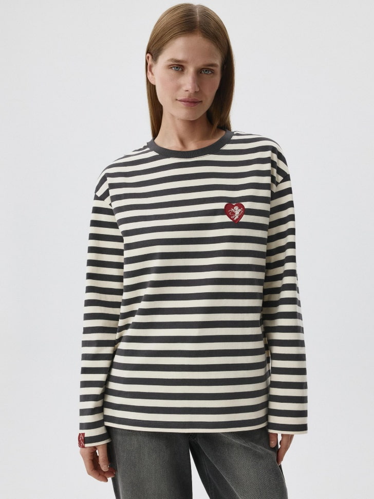 Лонгслив ANNA OVERSIZE FIT с вышивкой
