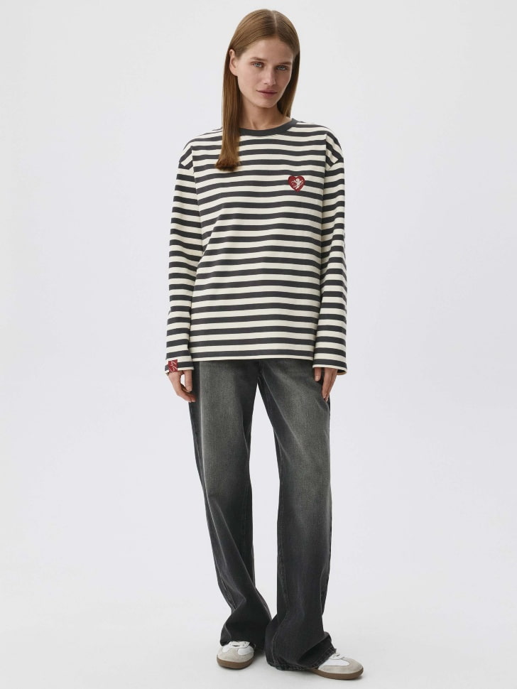 Лонгслив ANNA OVERSIZE FIT с вышивкой. Фото №2