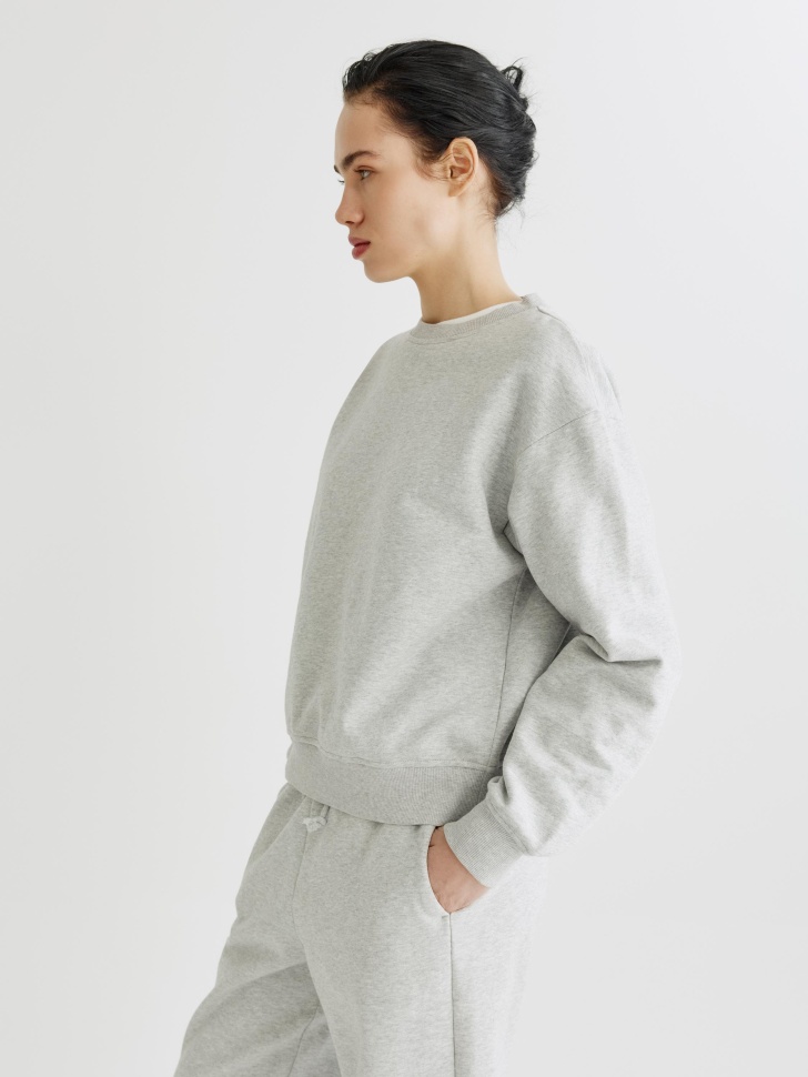 свитшот из футера с эффектом меланж из россии вид сбоку