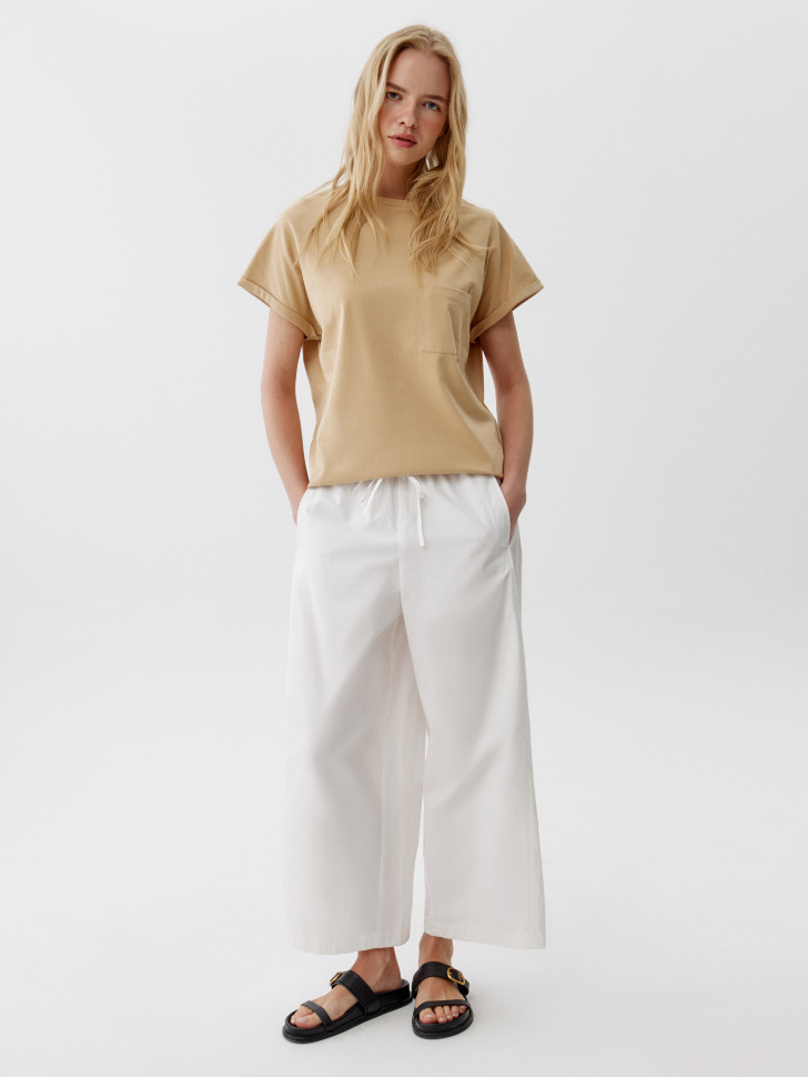 футболка оверсайз с карманом от бренда sela вид слева