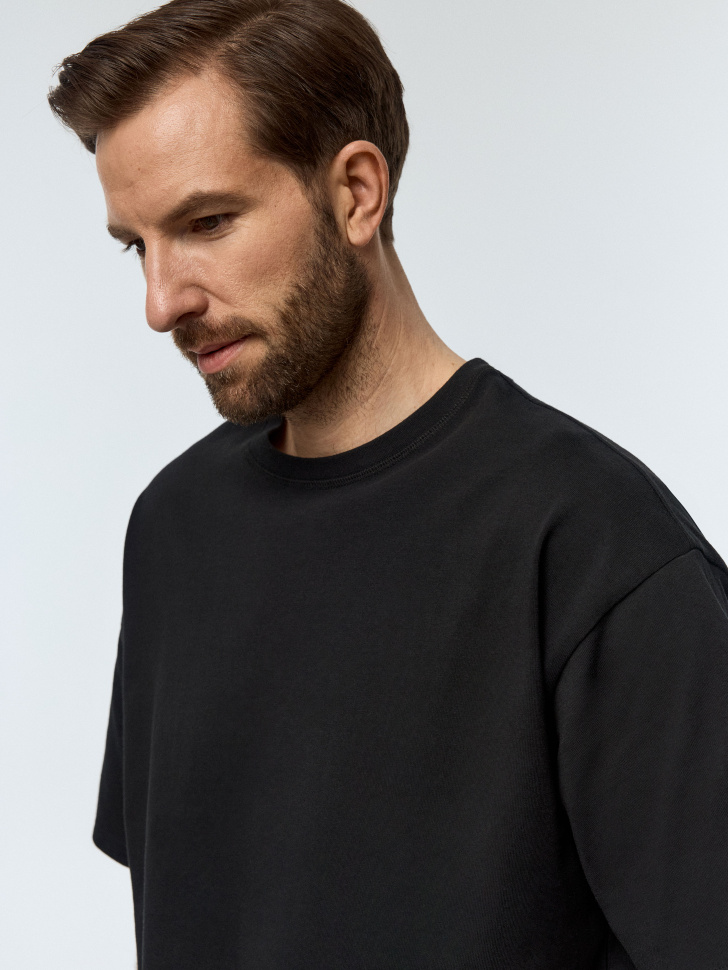 

Футболка MAX OVERSIZE FIT базовая