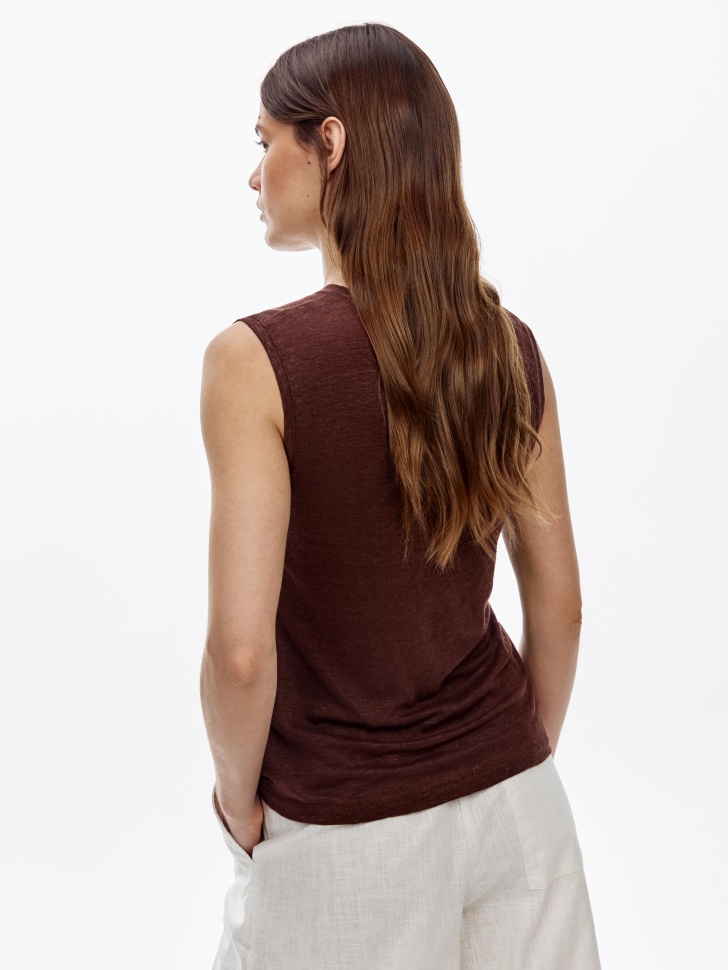 топ на пуговицах из льна по цене 2999 руб вид справа