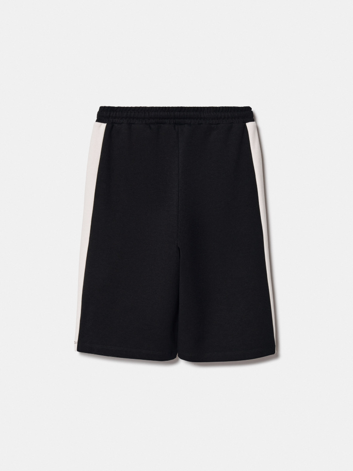 удлиненные шорты с лампасами для мальчиков из россии вид сбоку