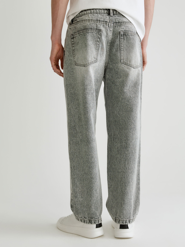 джинсы straight fit со средней посадкой по цене 3999 руб вид справа