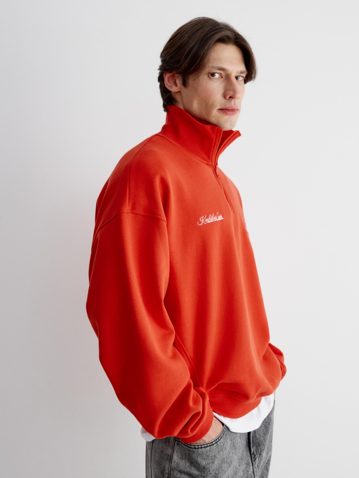 свитшот оверсайз с вышивкой  x союзмультфильм из россии вид сбоку