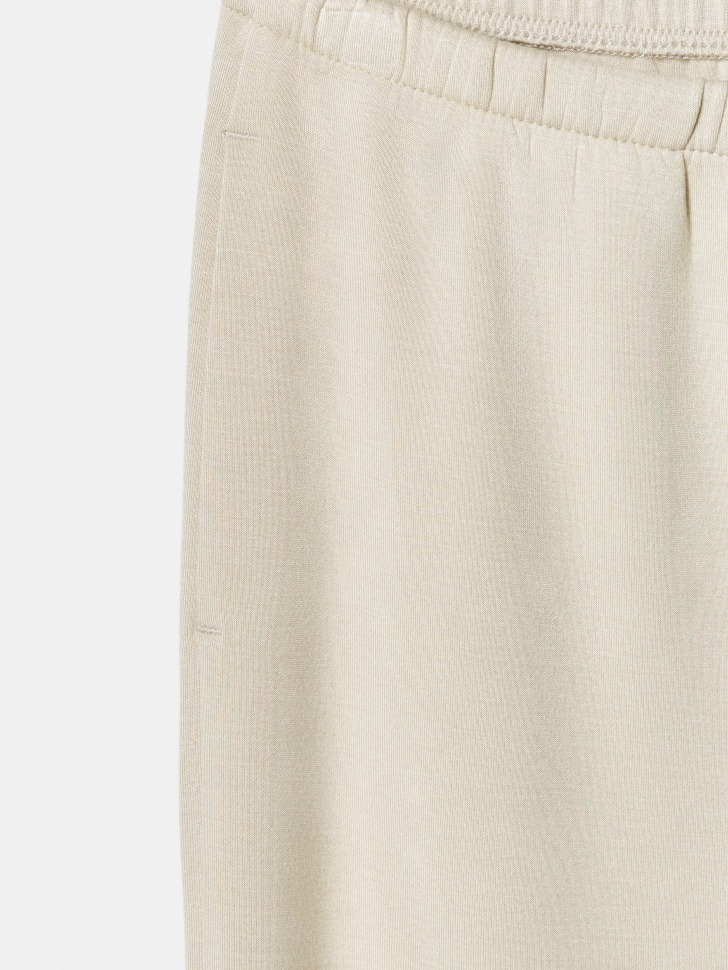 трикотажные брюки из линейки  young от бренда sela вид слева