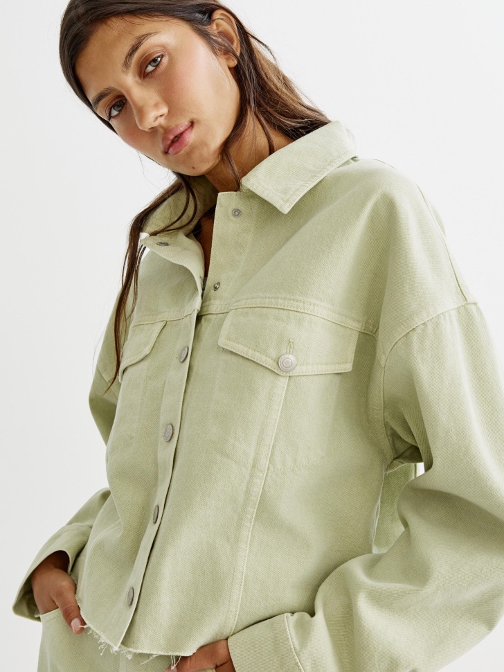 Укороченная джинсовая куртка оверсайз 3999₽