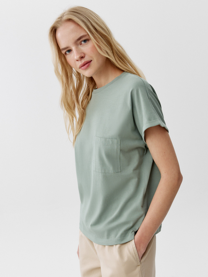 футболка оверсайз с карманом из россии вид сбоку