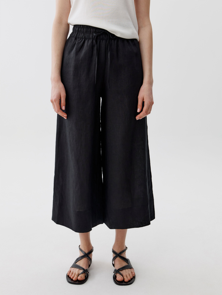 брюки кюлоты из льна от бренда sela вид слева