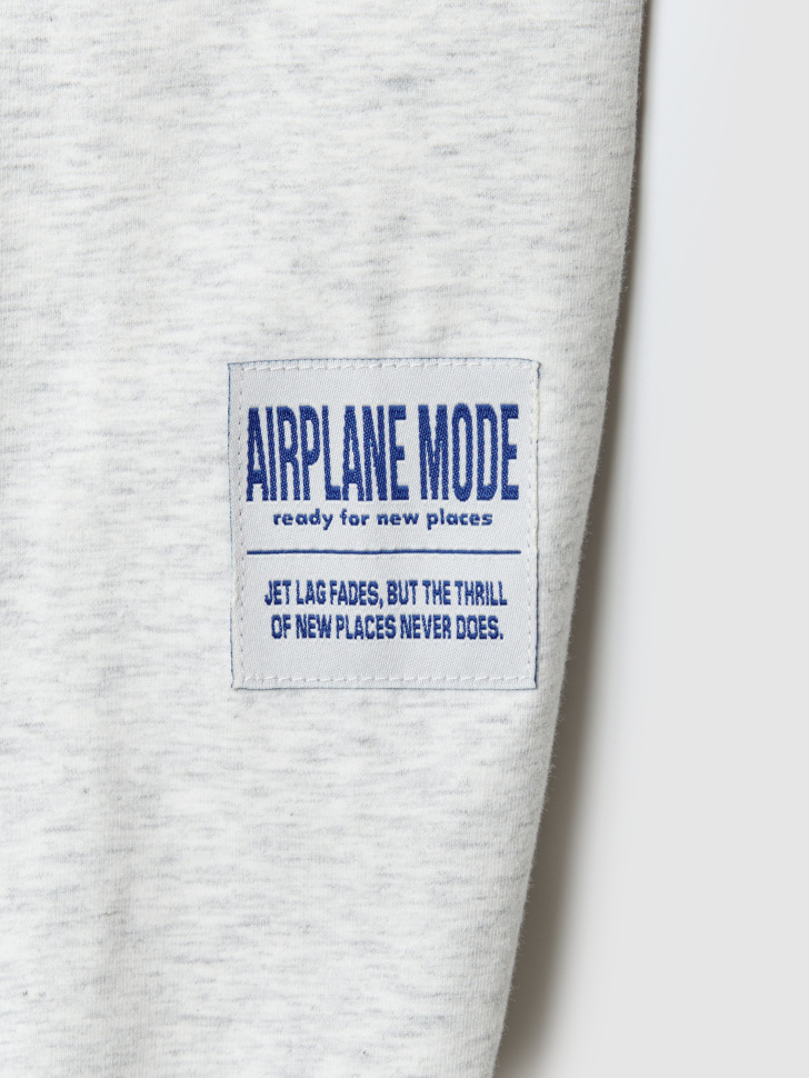 джоггеры оверсайз для девочек из россии вид сбоку