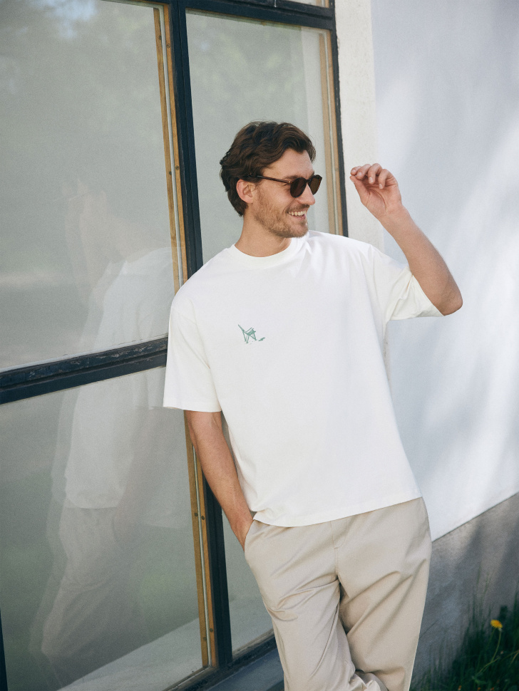 

Футболка RELAXED FIT с принтом