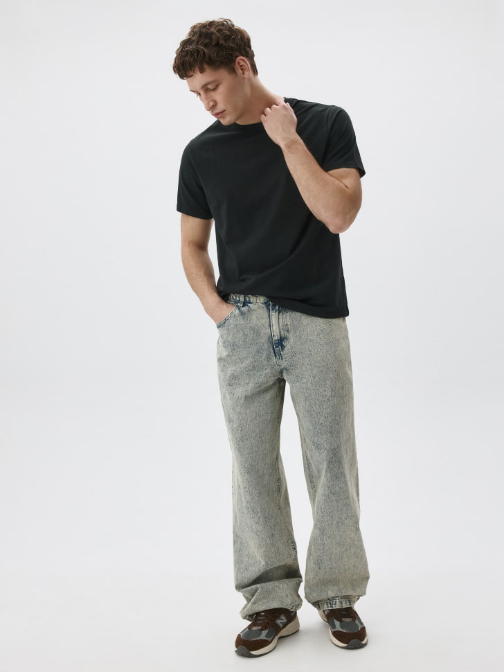 футболка adam slim fit базовая по цене 1299 руб вид справа