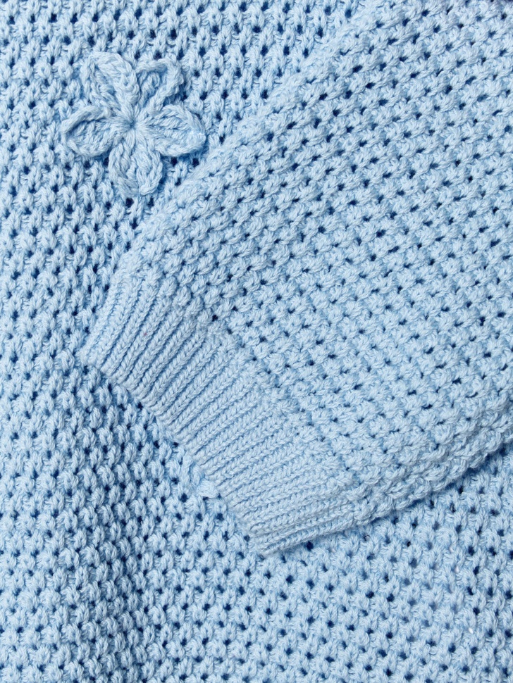 джемпер ажурной вязки с декором для девочек по цене 2299 руб вид справа