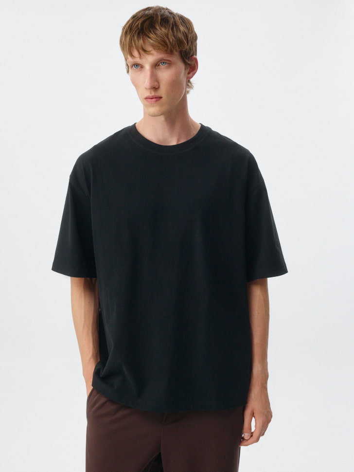 

Базовая футболка MAX OVERSIZE FIT