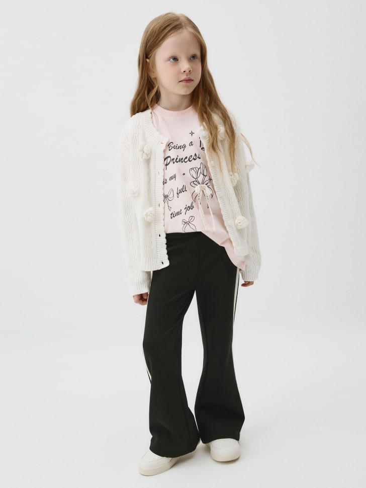 

Трикотажные брюки клеш с лампасами для девочек