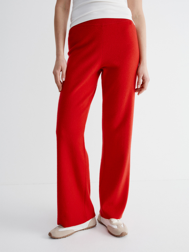 вязаные брюки с содержанием шерсти от бренда sela вид слева