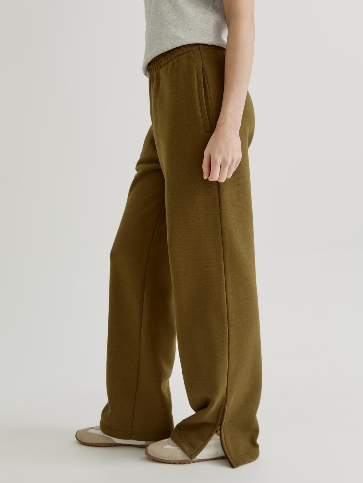 прямые брюки из футера по цене 3299 руб вид справа