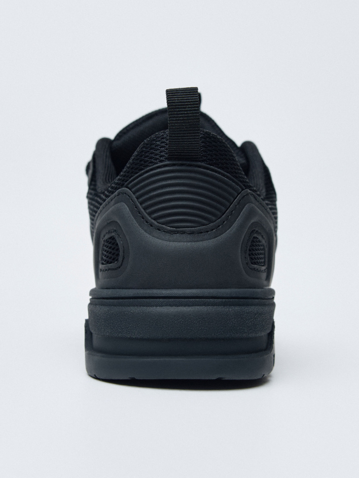 кеды с толстыми шнурками для мальчиков из коллекции  archive по цене 3999 руб вид справа