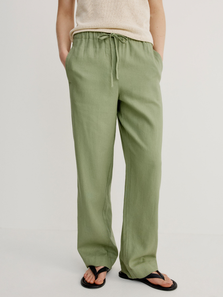брюки из смесового льна и вискозы от бренда sela вид слева