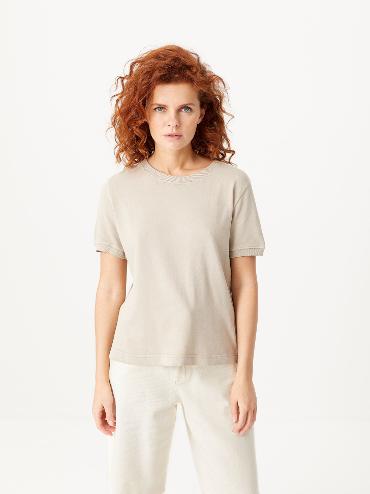 

Базовая футболка, Белый