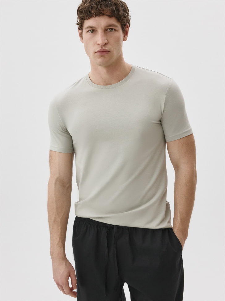 

Футболка SLIM FIT базовая