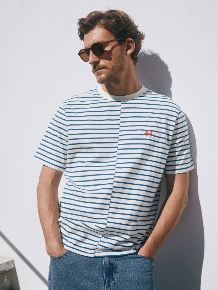 

Футболка REGULAR FIT в полоску